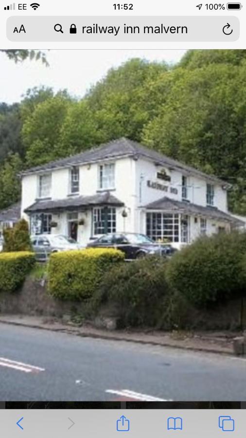 Railway Inn Malvern Wells Eksteriør billede